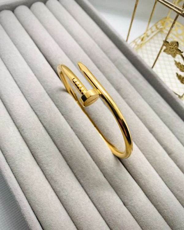 Stainless Steel Premium Quality Nail Handcuff