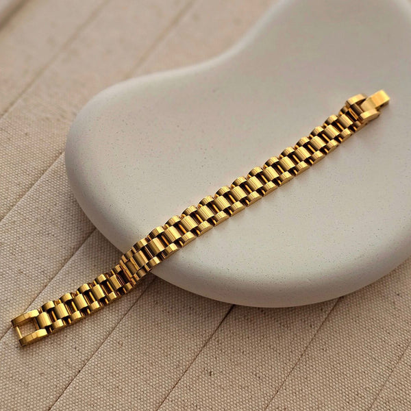 Golden Link Bracelet | Premium Stainless Steel Bracelet | Chain Bracelet | Women Jewelry | Luxury Bracelet | Adjustable Chain | Gift Idea